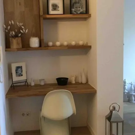 Luxurious Private Garage In The Heart Of *