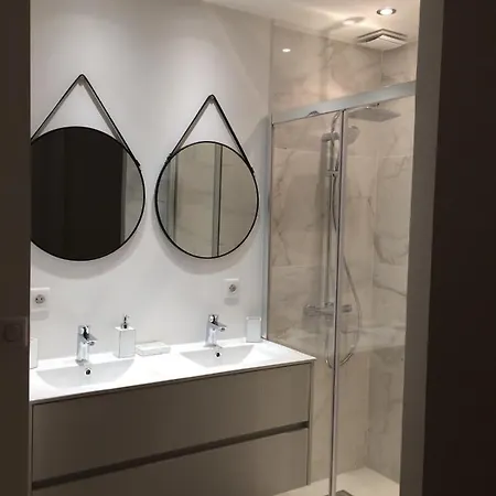Luxurious Private Garage In The Heart Of Διαμέρισμα Άννεσι