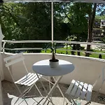 Апартаменты Luxurious In The Heart Of Анси